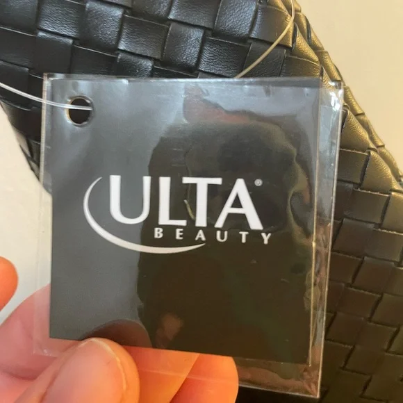NWT Ulta Beauty Black Woven Bag - Picture 3 of 3